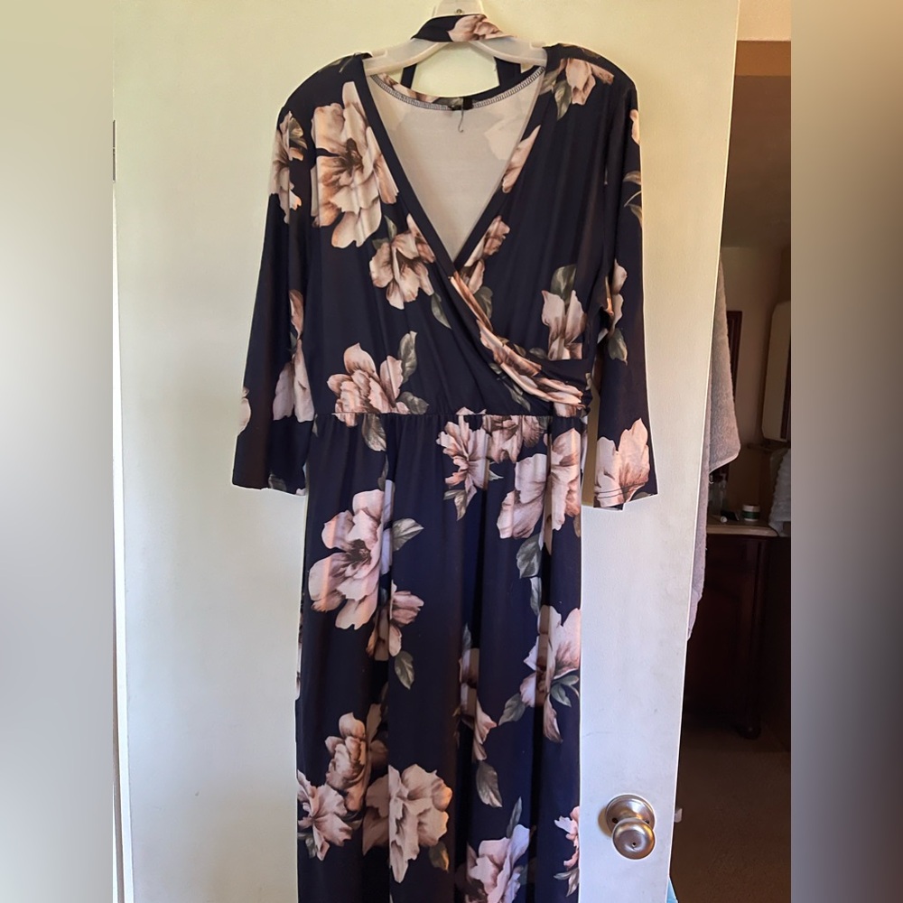 XXL 3/4 sleeve floral maxi dress
